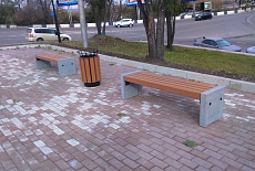 Сквер у памятника Челнокову