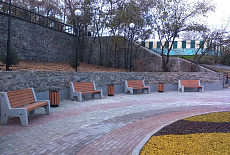 Сквер у памятника Челнокову