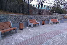 Сквер у памятника Челнокову